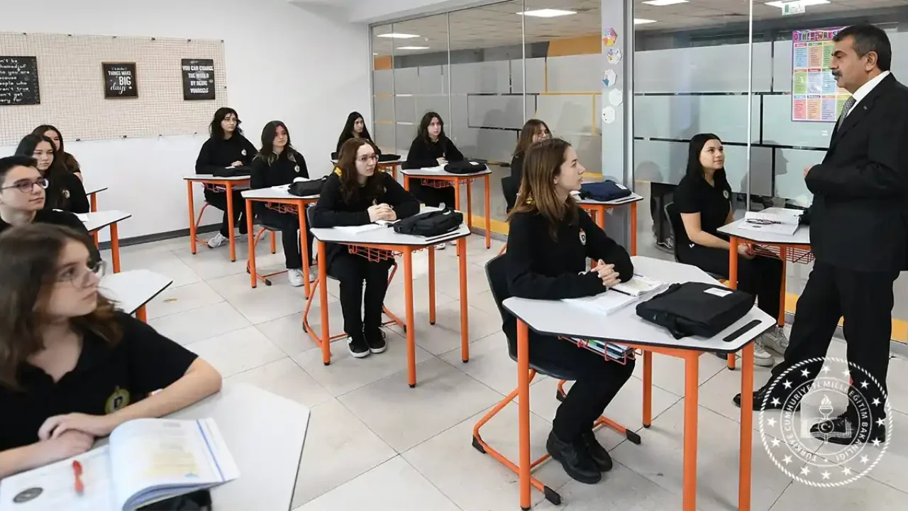 Türkiye, OECD eğitim raporunda öne çıkıyor
